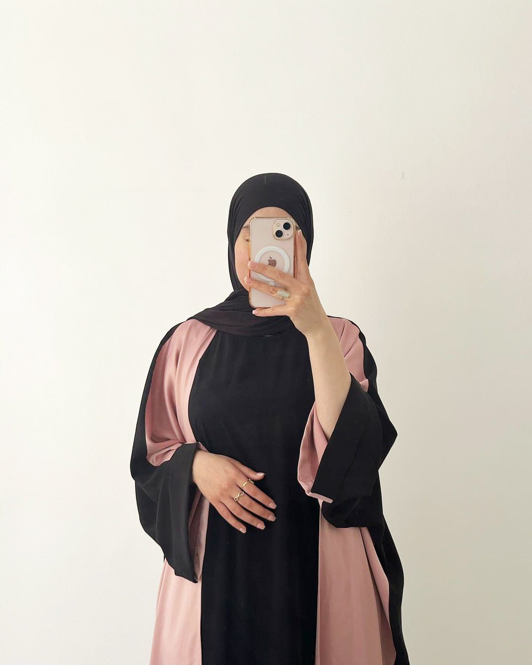 Abaya chic et outlet moderne